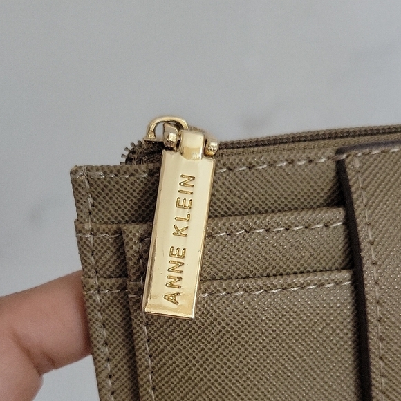 Anne Klein Tan Key & Card Holder - Picture 3 of 4